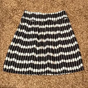 Loft Navy White Ikat Skirt Size 2